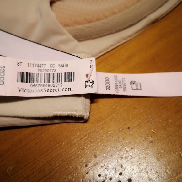 Victoria Secret -  Wireless Bra - Picture 5 of 5